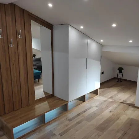 Sky Luxury Apartment