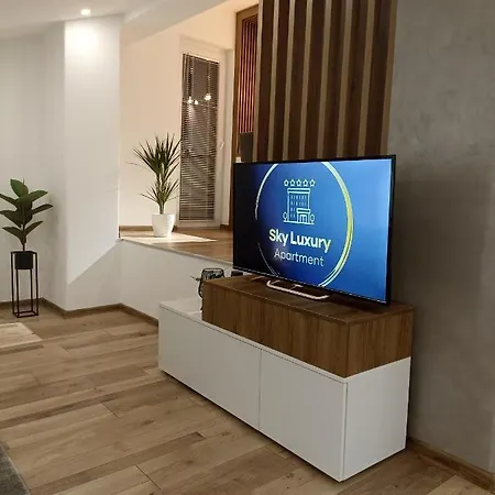Sky Luxury Apartment *
