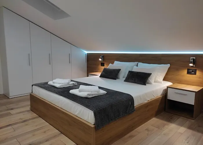 Sky Luxury Апартаменты